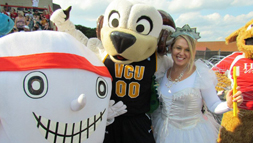 The Dentistry@VCU tooth fairy with Rodney the Ram