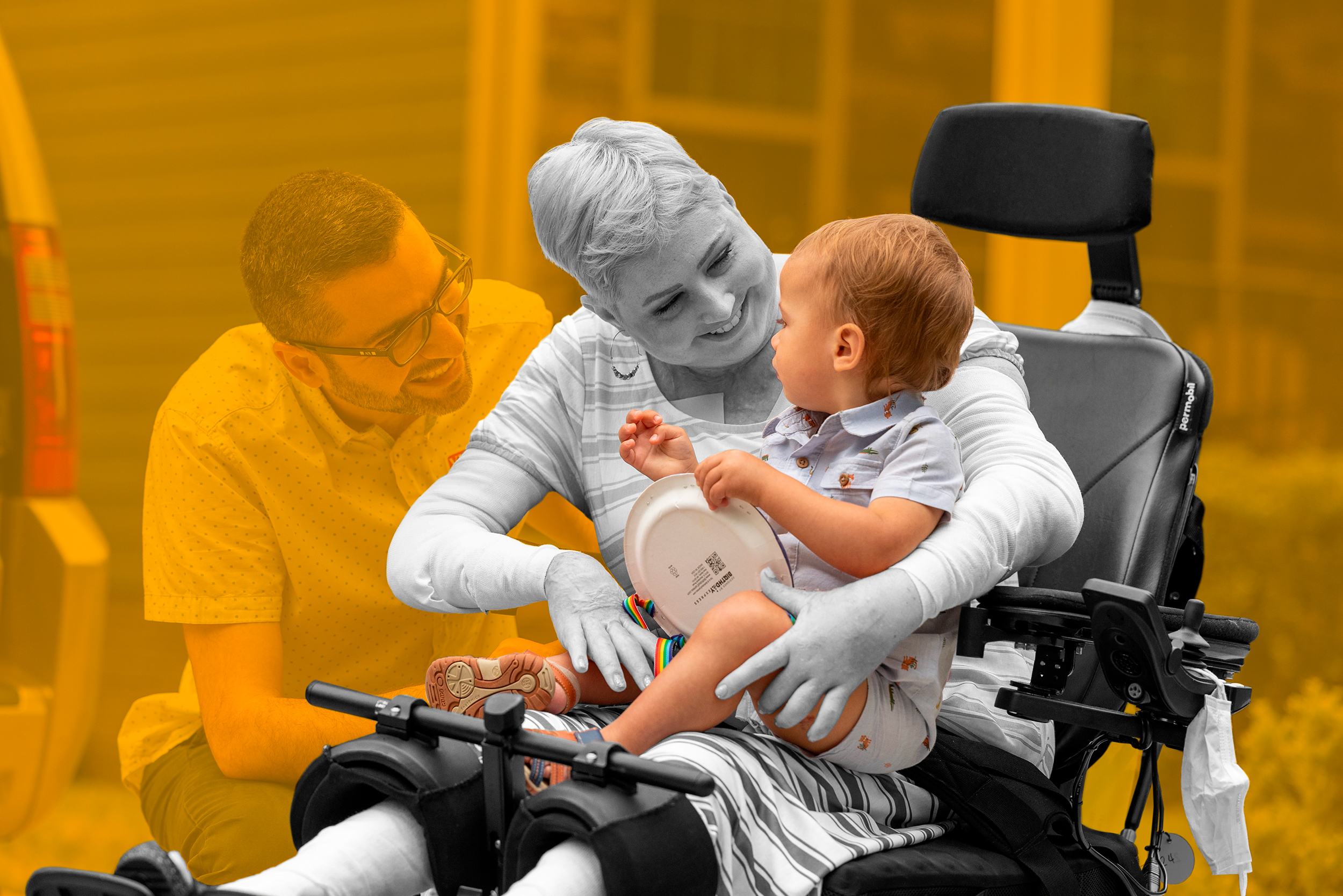 Burn patient Charlie Xavier with her husband and young child.